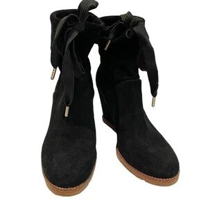 New Kate Spade Saunders Black Suede Platform Booties 🖤